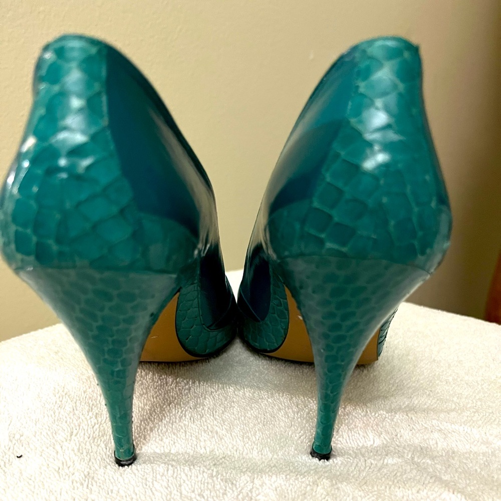 Vintage Leather & Snake skin heels. Offers are welcome!